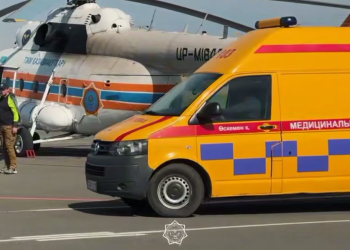 Младенца экстренно доставили вертолетом МЧС в Усть-Каменогорск