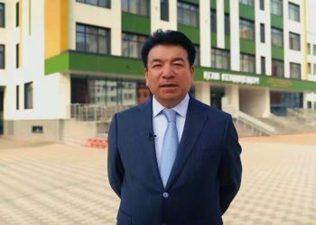 Министр просвещения поздравил школьников Казахстана с завершением учебного года