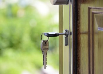 Нуждающиеся в жилье казахстанцы с 24 мая могут встать на учёт для получения господдержки