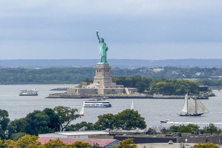 США приостановят собеседования на получение студенческих виз ‒ СМИ