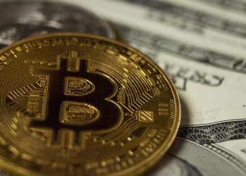 15 млрд долларов перевели в криптовалюту и вывели из Казахстана — Нацбанк